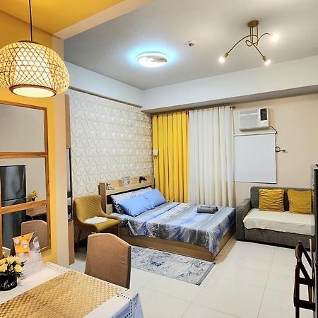 House Of B&Y At 101 Newport Across Naia T3 Apartment Manila Bagian luar foto