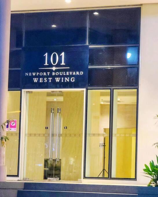 House Of B&Y At 101 Newport Across Naia T3 Apartment Manila Bagian luar foto