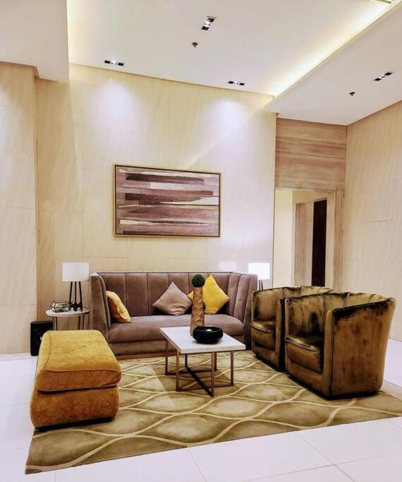 House Of B&Y At 101 Newport Across Naia T3 Apartment Manila Bagian luar foto