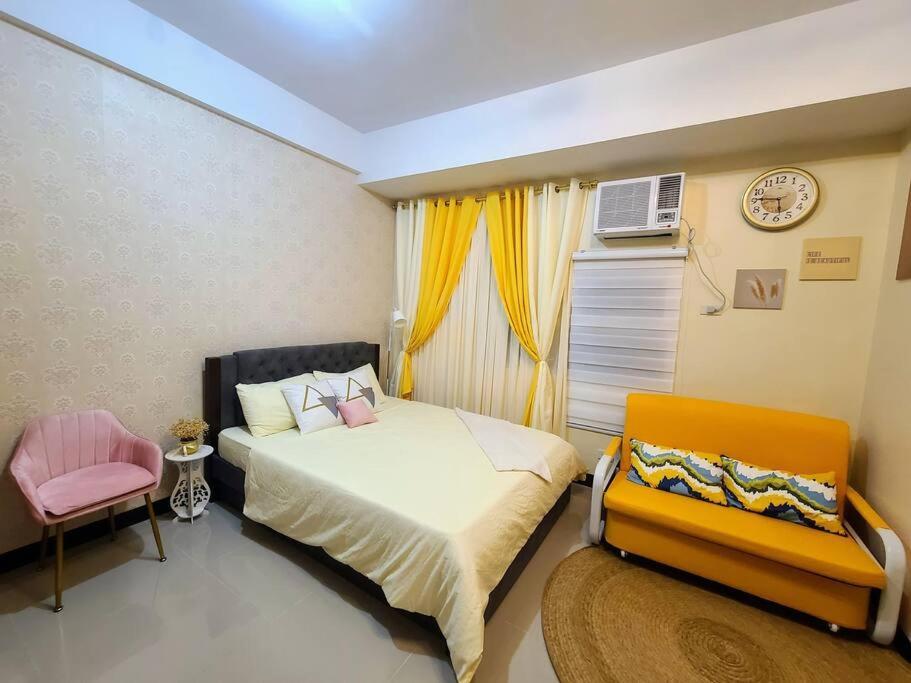 House Of B&Y At 101 Newport Across Naia T3 Apartment Manila Bagian luar foto