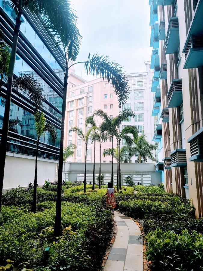 House Of B&Y At 101 Newport Across Naia T3 Apartment Manila Bagian luar foto