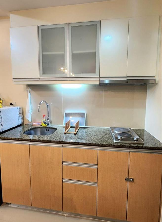 House Of B&Y At 101 Newport Across Naia T3 Apartment Manila Bagian luar foto