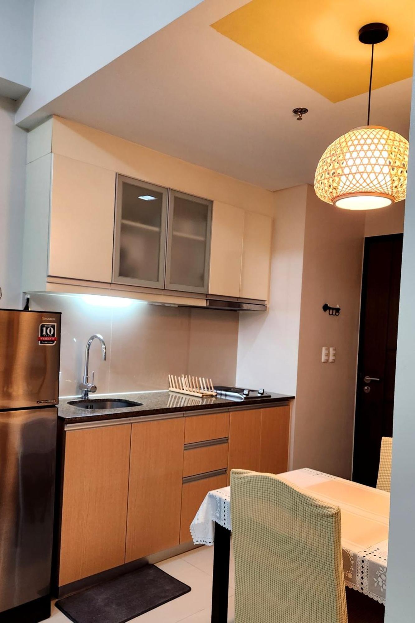 House Of B&Y At 101 Newport Across Naia T3 Apartment Manila Bagian luar foto